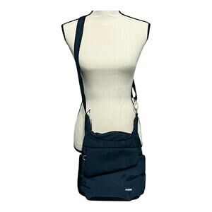 Travelon Anti-Theft Classic Crossbody Bucket Bag Blue Unisex